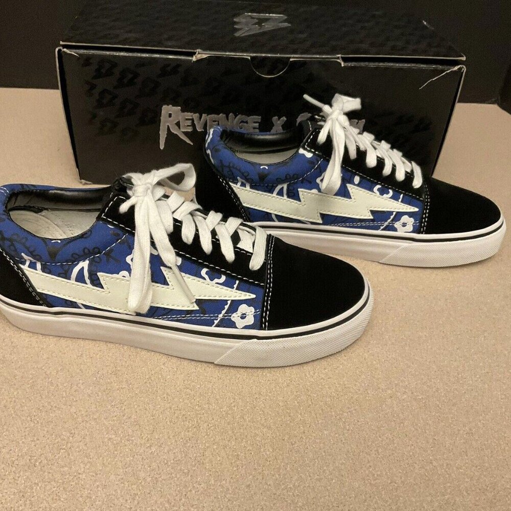 New! Youth Revenge x Storm  Blu Rag Athletic Shoes. Size 4Y. Awesome Shoes!!!